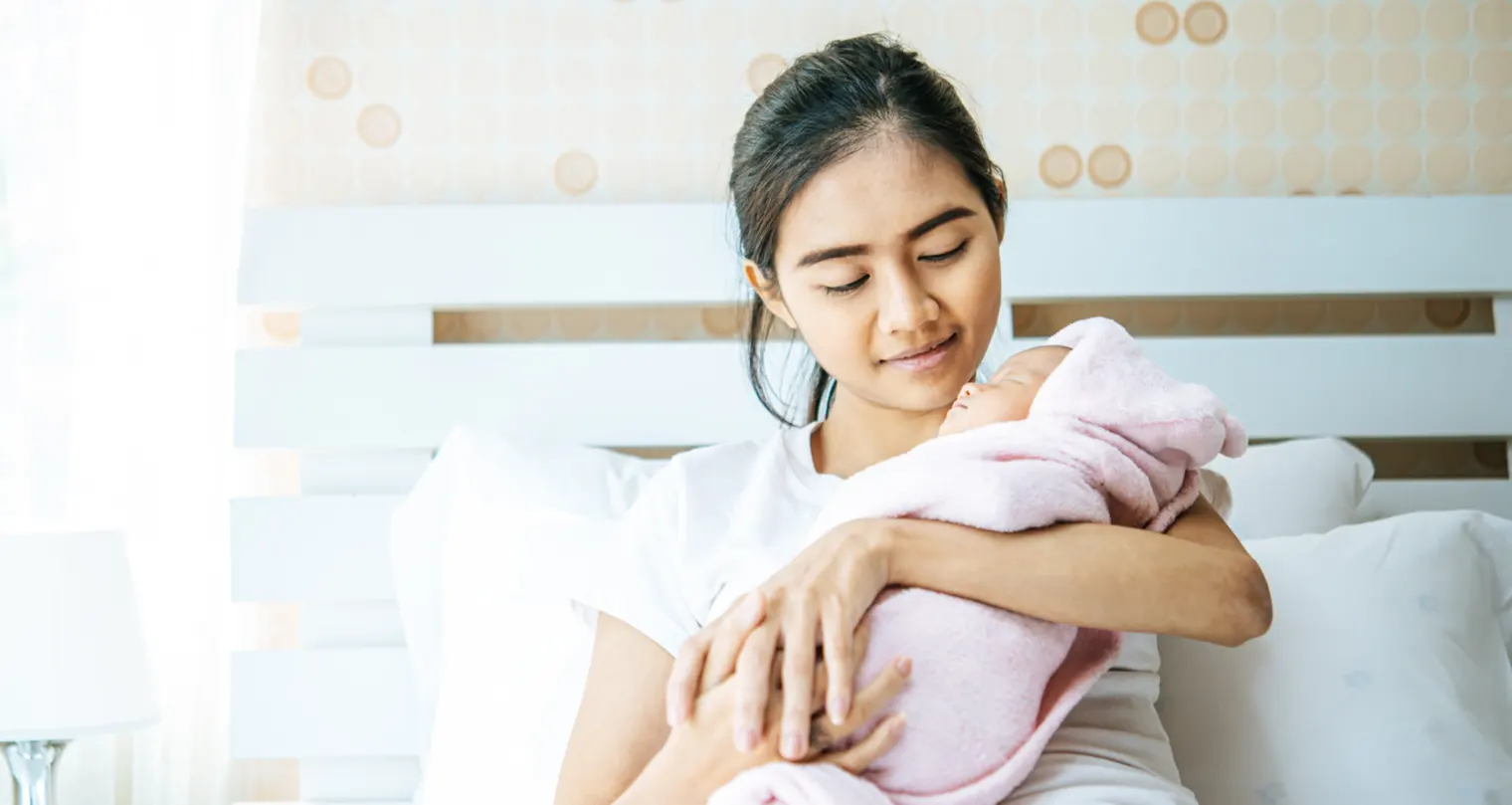 Ilustrasi pemeriksaan kesehatan ibu dan bayi pada masa nifas